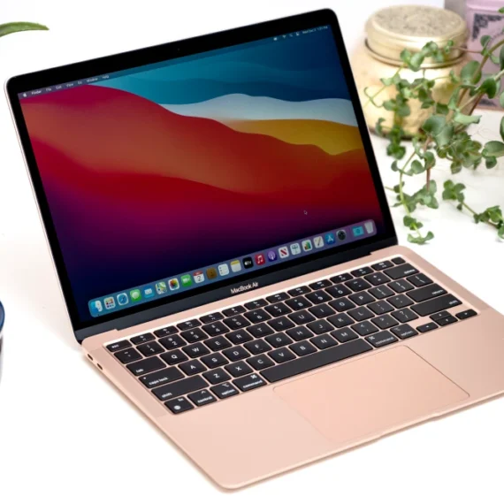 APPLE MACBOOK AIR 256/8 GB  M1, 13.3 , MAC OS